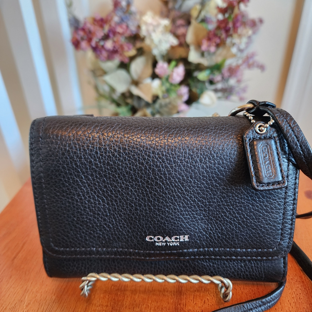 Coach Black Leather Crossbody Wallet Bag